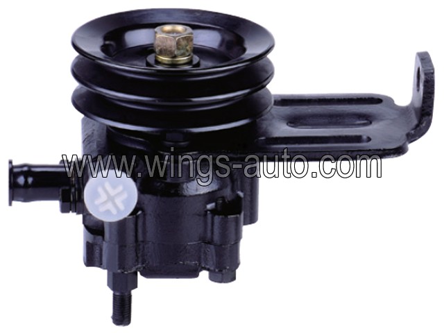 isuzu Power steering pump 11