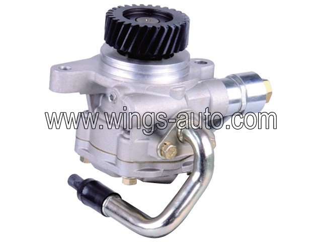 isuzu Power steering pump 15