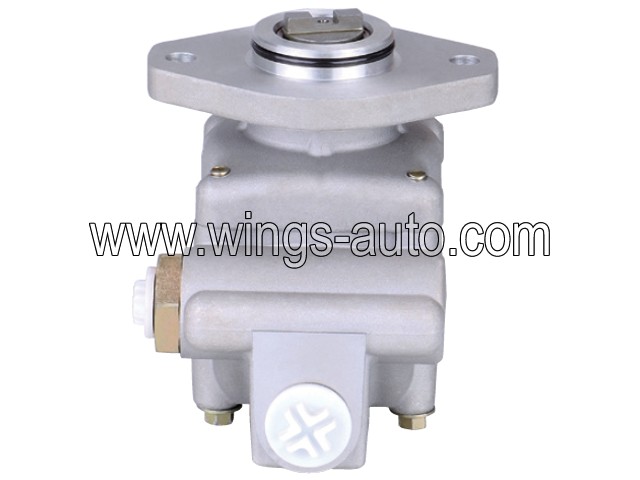 iveco Power steering pump 8